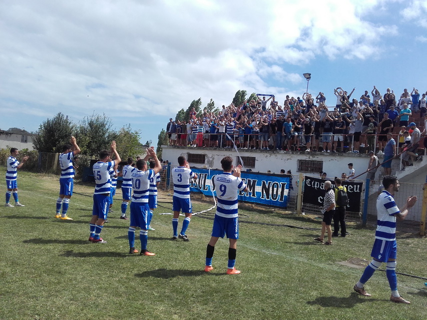 show pe teren show in tribuna ssc farul a zdrobit cfr constanta si a urcat pe locul doi in liga a 4 a show pe teren show in tribuna ssc farul a zdrobit cfr constanta si a urcat pe locul doi in liga a 4 a