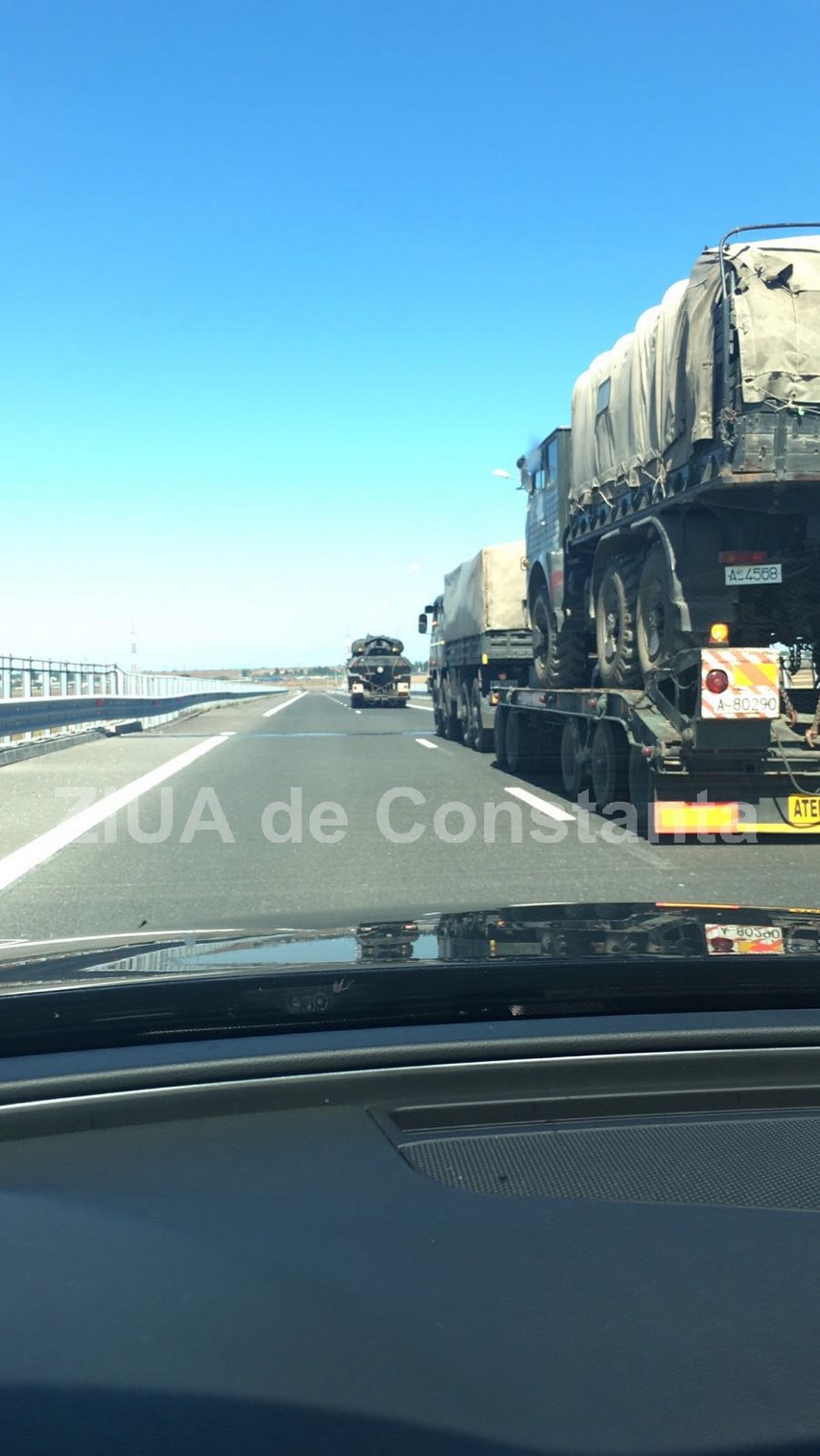 echipament militar transportat pe autostrada galerie foto 605550 echipament militar transportat pe autostrada galerie foto 605550