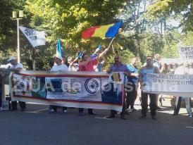 UPDATE 3 Iată diferența la salarii Constanța-Ploiești Protest RATC, astăzi, în fața Primăriei Constanța (galerie foto+video)        