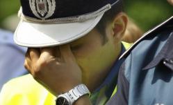 Un agent de poliție a dat permise de conducere pe mită