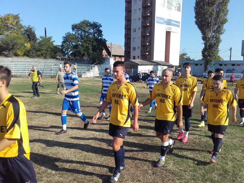 farul nu moare farul renaste dupa victoria cu portul constanta ssc farul a devenit lider in liga a iv farul nu moare farul renaste dupa victoria cu portul constanta ssc farul a devenit lider in liga a iv