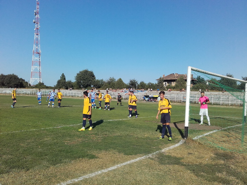 farul nu moare farul renaste dupa victoria cu portul constanta ssc farul a devenit lider in liga a iv farul nu moare farul renaste dupa victoria cu portul constanta ssc farul a devenit lider in liga a iv