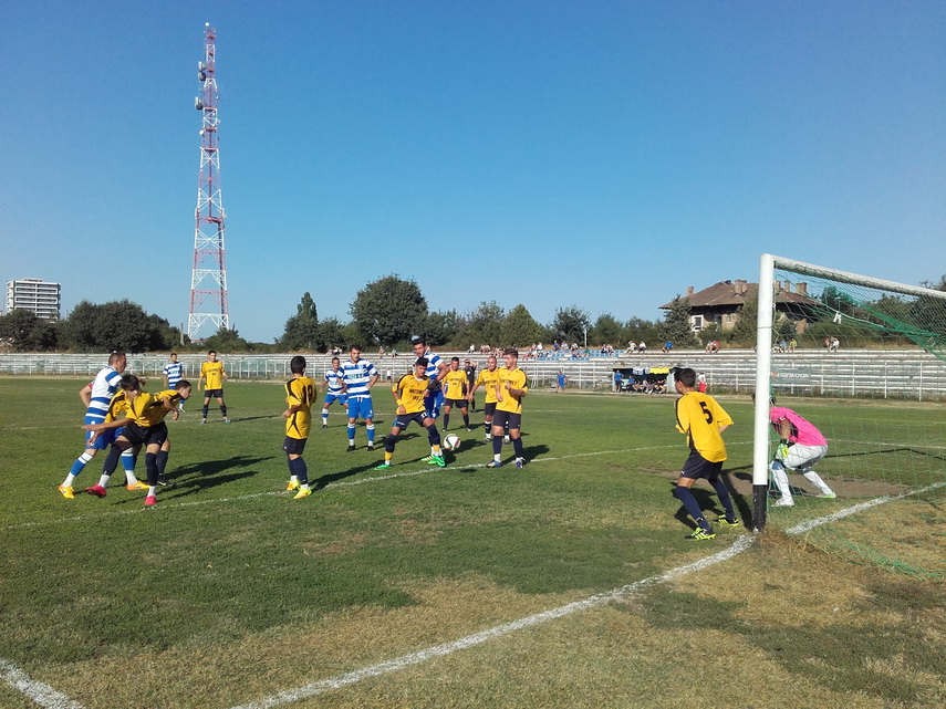 farul nu moare farul renaste dupa victoria cu portul constanta ssc farul a devenit lider in liga a iv farul nu moare farul renaste dupa victoria cu portul constanta ssc farul a devenit lider in liga a iv