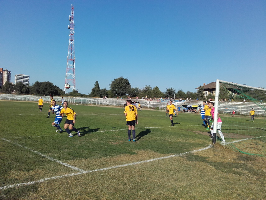 farul nu moare farul renaste dupa victoria cu portul constanta ssc farul a devenit lider in liga a iv farul nu moare farul renaste dupa victoria cu portul constanta ssc farul a devenit lider in liga a iv