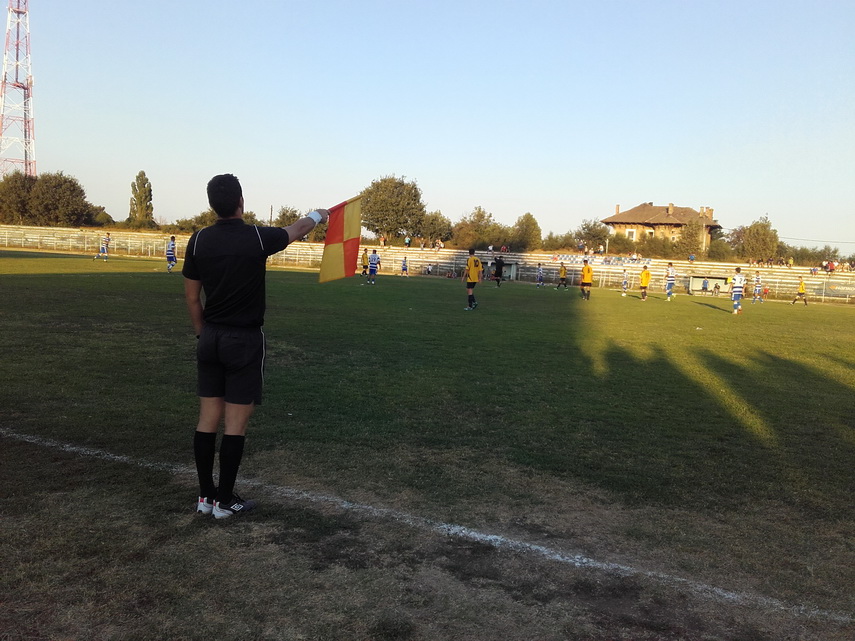 farul nu moare farul renaste dupa victoria cu portul constanta ssc farul a devenit lider in liga a iv farul nu moare farul renaste dupa victoria cu portul constanta ssc farul a devenit lider in liga a iv