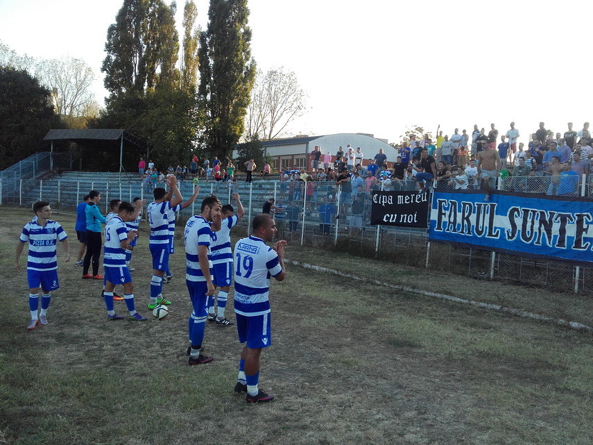 farul nu moare farul renaste dupa victoria cu portul constanta ssc farul a devenit lider in liga a iv farul nu moare farul renaste dupa victoria cu portul constanta ssc farul a devenit lider in liga a iv