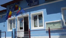 Primăria Dobromir angajează șofer de microbuz școlar