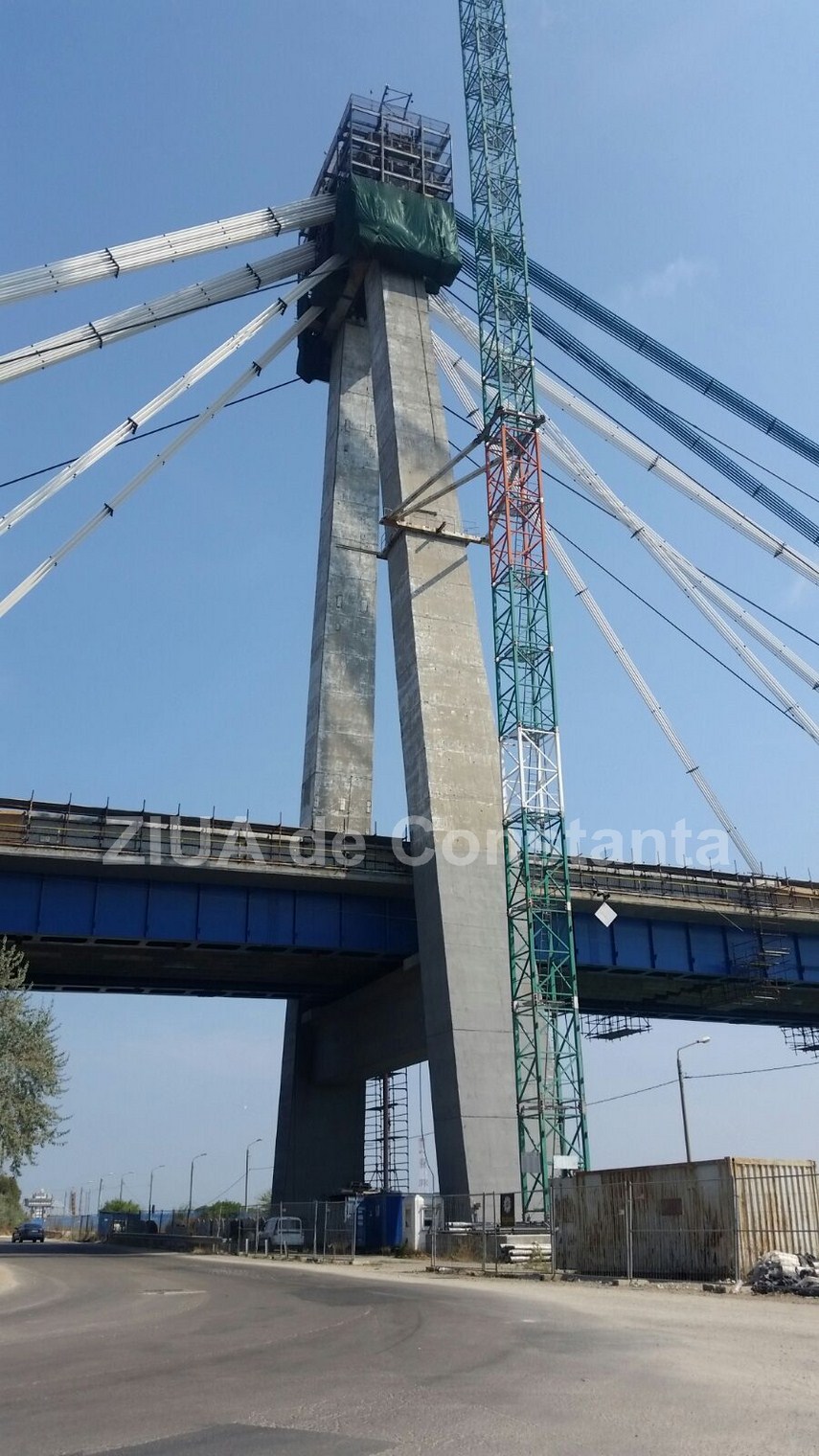 fotoreportaj podul de la agigea cum se lucreaza in a doua zi de la oprirea totala 606934 fotoreportaj podul de la agigea cum se lucreaza in a doua zi de la oprirea totala 606934