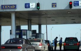 O rețea sârbească de trafic de migranți, printre care și copii, prinsă în România