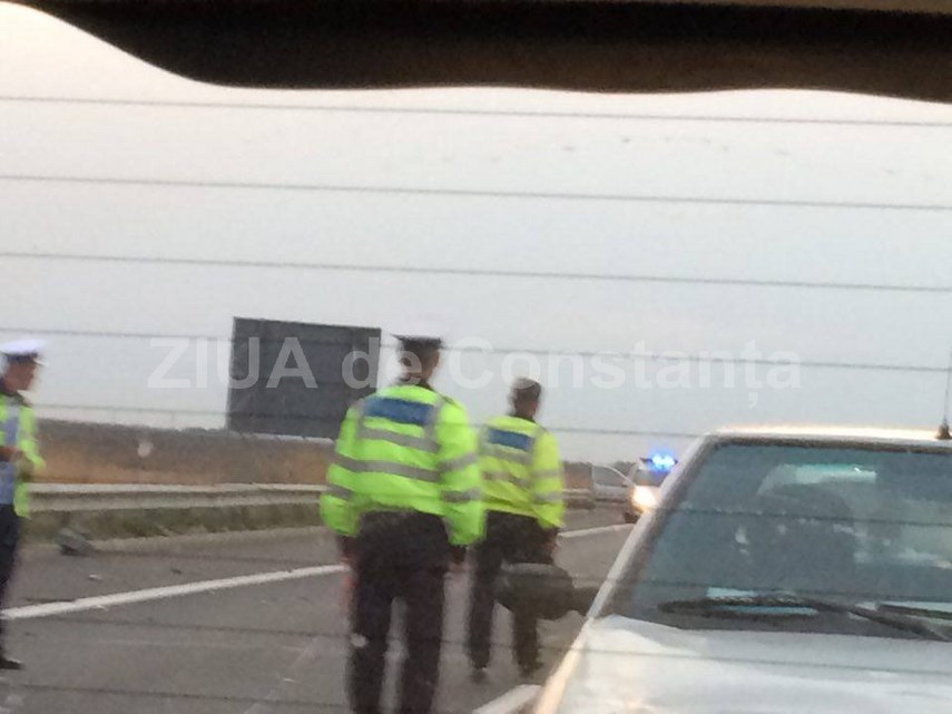 accident pe autostrada soarelui un microbuz s a rasturnat galerie foto 607097 accident pe autostrada soarelui un microbuz s a rasturnat galerie foto 607097