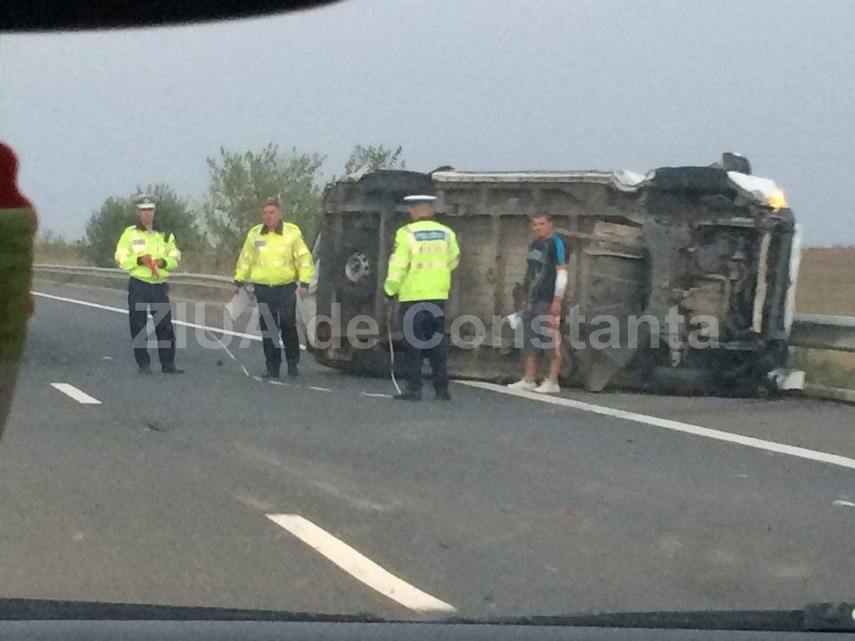 accident pe autostrada soarelui un microbuz s a rasturnat galerie foto 607097 accident pe autostrada soarelui un microbuz s a rasturnat galerie foto 607097