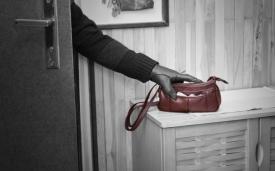 Percheziții la persoane bănuite de furt calificat, sub coordonarea procurorilor constănțeni. Metoda „Împrietenire” 