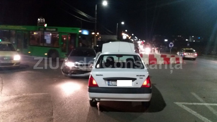 accident la intersectia dintre stefanita voda cu aurel vlaicu 607873 accident la intersectia dintre stefanita voda cu aurel vlaicu 607873