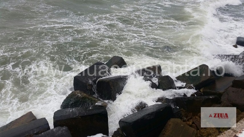 fotoreportaj constanta cum arata marea neagra dupa codul portocaliu 607853 fotoreportaj constanta cum arata marea neagra dupa codul portocaliu 607853