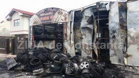 Bilanțul incendiului de aseară Sute de anvelope făcute scrum și aparatură distrusă de flăcări (fotoreportaj+video)  