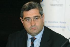 Fostul consilier al Elenei Udrea, urmărit penal pentru luare de mită