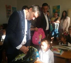 Promisiune pentru anul de învăţământ 2017-2018 Elevii din satul Poiana vor avea o nouă şcoală (galerie foto) 