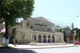 Teatrul de Stat Constanța vă invită la „Ursul”!