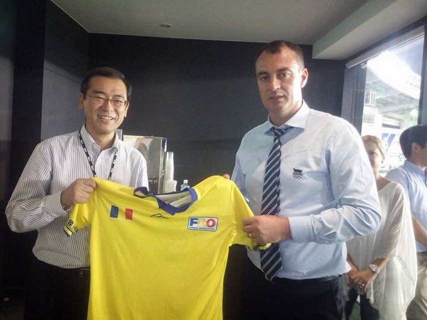 sapte constanteni membri ai grupului tricolor o delegatie din romania promoveaza oina in japonia galerie sapte constanteni membri ai grupului tricolor o delegatie din romania promoveaza oina in japonia galerie