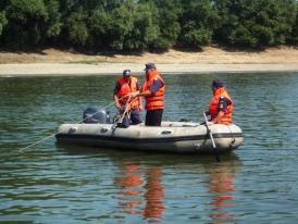 O persoană ar fi căzut din barcă, pe Dunăre. Un echipaj de căutare-salvare o caută   