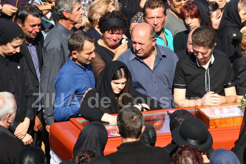 update 4 ziua de constanta va aduce imagini de la fata locului artistul aurelian preda este inmormantat update 4 ziua de constanta va aduce imagini de la fata locului artistul aurelian preda este inmormantat