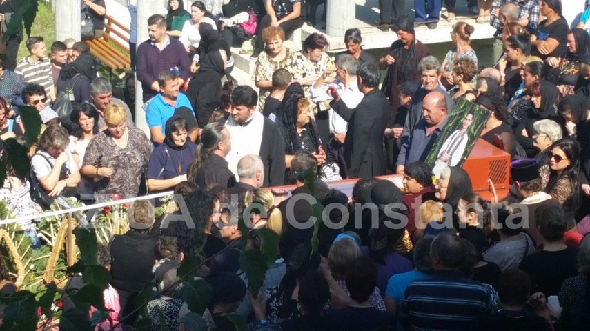 update 4 ziua de constanta va aduce imagini de la fata locului artistul aurelian preda este inmormantat update 4 ziua de constanta va aduce imagini de la fata locului artistul aurelian preda este inmormantat