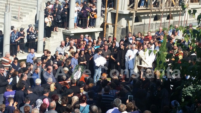 update 4 ziua de constanta va aduce imagini de la fata locului artistul aurelian preda este inmormantat update 4 ziua de constanta va aduce imagini de la fata locului artistul aurelian preda este inmormantat