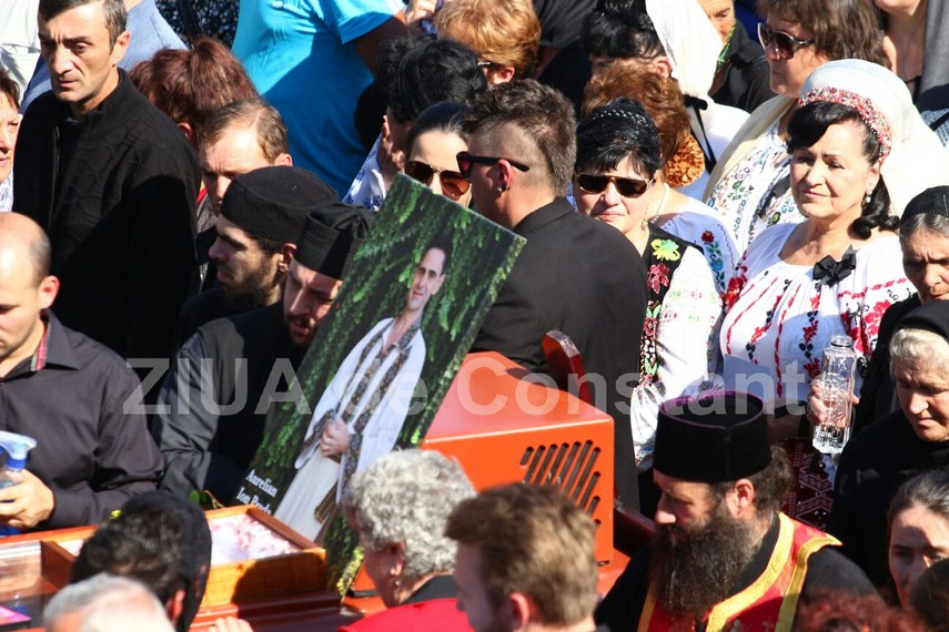 update 4 ziua de constanta va aduce imagini de la fata locului artistul aurelian preda este inmormantat update 4 ziua de constanta va aduce imagini de la fata locului artistul aurelian preda este inmormantat