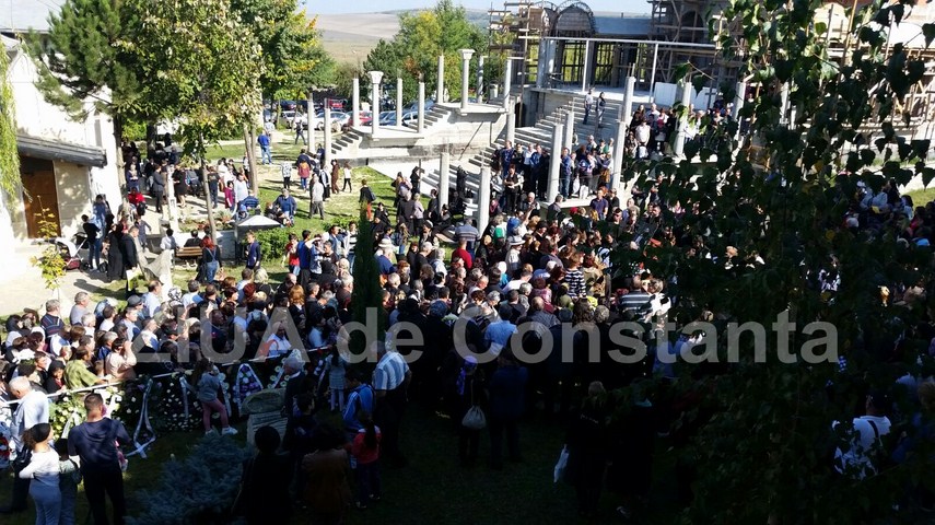 update 4 ziua de constanta va aduce imagini de la fata locului artistul aurelian preda este inmormantat update 4 ziua de constanta va aduce imagini de la fata locului artistul aurelian preda este inmormantat