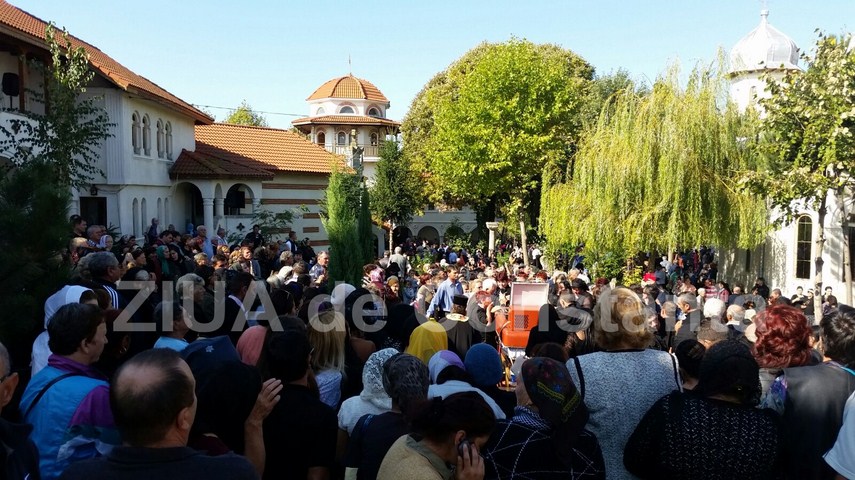 update 4 ziua de constanta va aduce imagini de la fata locului artistul aurelian preda este inmormantat update 4 ziua de constanta va aduce imagini de la fata locului artistul aurelian preda este inmormantat