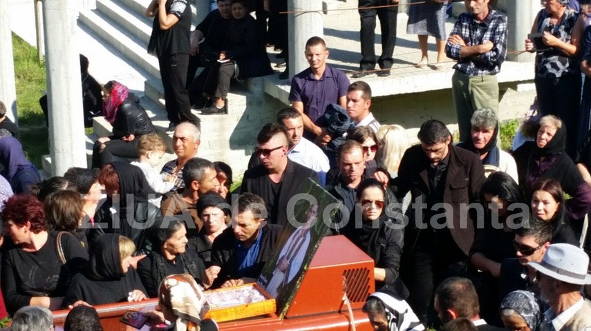 update 4 ziua de constanta va aduce imagini de la fata locului artistul aurelian preda este inmormantat update 4 ziua de constanta va aduce imagini de la fata locului artistul aurelian preda este inmormantat