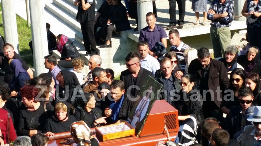 update 4 ziua de constanta va aduce imagini de la fata locului artistul aurelian preda este inmormantat update 4 ziua de constanta va aduce imagini de la fata locului artistul aurelian preda este inmormantat