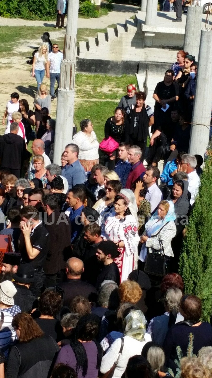 update 4 ziua de constanta va aduce imagini de la fata locului artistul aurelian preda este inmormantat update 4 ziua de constanta va aduce imagini de la fata locului artistul aurelian preda este inmormantat