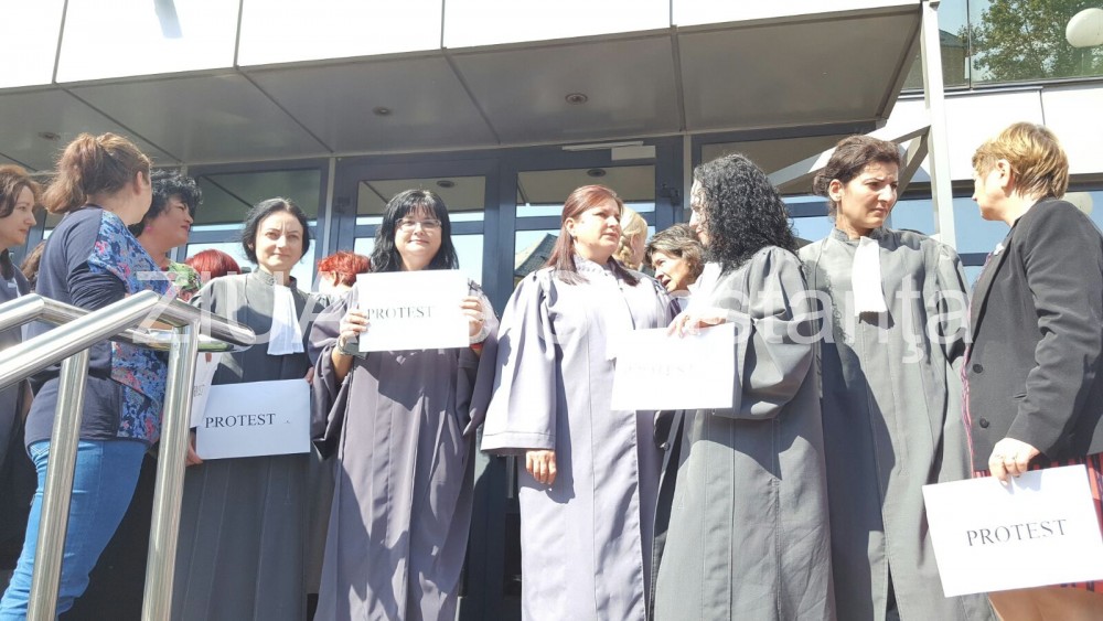 astazi protest in justitia din constanta 609418 astazi protest in justitia din constanta 609418