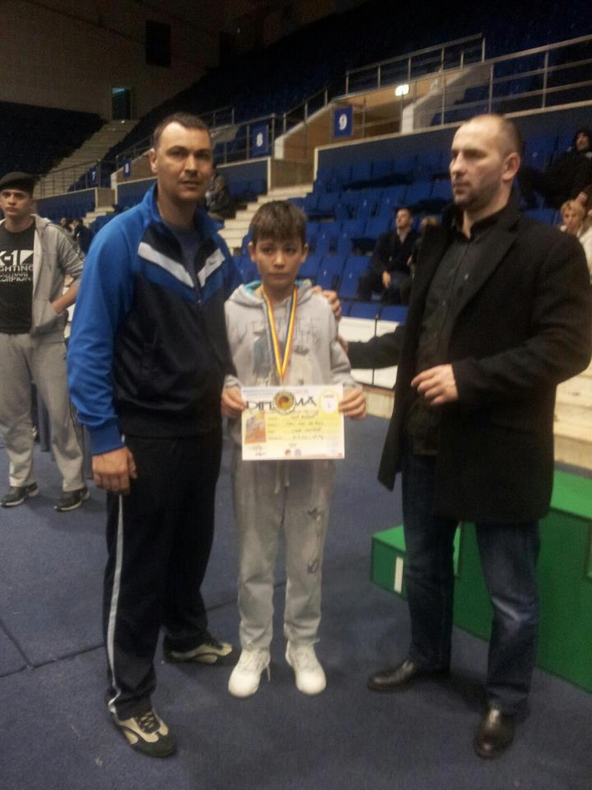 debut la liverpool in gala elite fight club robert andrei isop din constanta urca in anglia in ringul debut la liverpool in gala elite fight club robert andrei isop din constanta urca in anglia in ringul