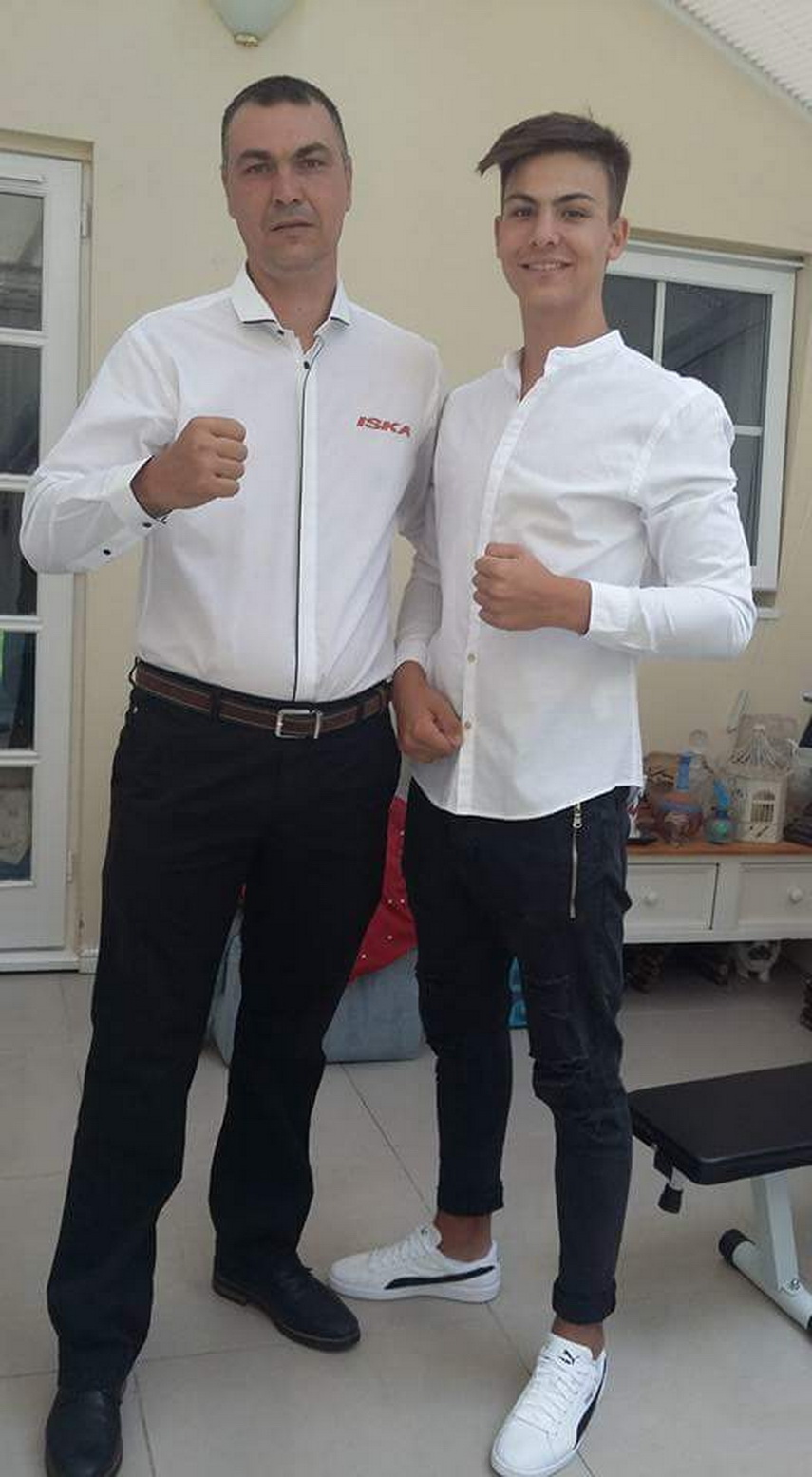 debut la liverpool in gala elite fight club robert andrei isop din constanta urca in anglia in ringul debut la liverpool in gala elite fight club robert andrei isop din constanta urca in anglia in ringul