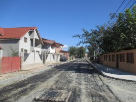 În paralel cu salubrizarea comunei şi elaborarea de proiecte Modernizarea drumurilor continuă la Cumpăna (galerie foto)