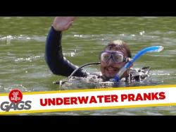 Funny video Farse sub apă