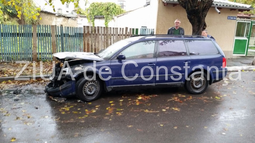 arde o masina pe strada theodor aman din constanta 612457 arde o masina pe strada theodor aman din constanta 612457