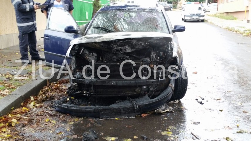 arde o masina pe strada theodor aman din constanta 612457 arde o masina pe strada theodor aman din constanta 612457