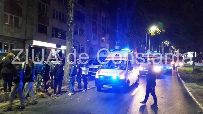 update 2 patru victime a intrat cu masina intr un copac in constanta pe bulevardul mamaia galerie foto update 2 patru victime a intrat cu masina intr un copac in constanta pe bulevardul mamaia galerie foto