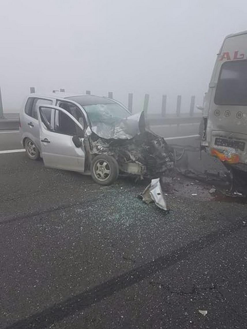 carnaj spre constanta urmarile celui mai grav accident din istoria autostrazilor din romania patru morti carnaj spre constanta urmarile celui mai grav accident din istoria autostrazilor din romania patru morti
