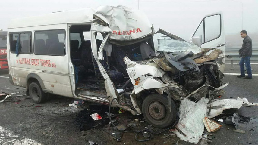 carnaj spre constanta urmarile celui mai grav accident din istoria autostrazilor din romania patru morti carnaj spre constanta urmarile celui mai grav accident din istoria autostrazilor din romania patru morti