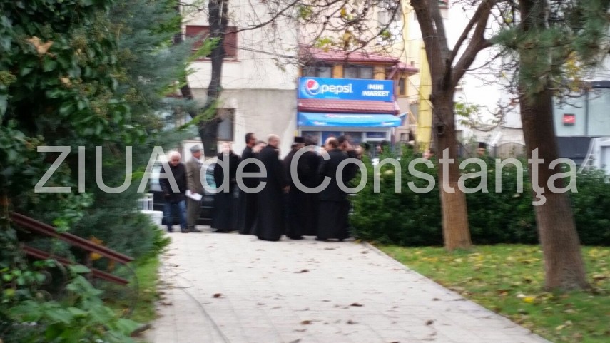 teodosie este asteptat la sediul ipj de un sobor de preoti 614106 teodosie este asteptat la sediul ipj de un sobor de preoti 614106