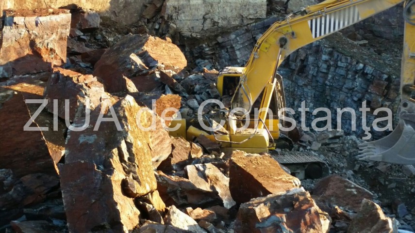 o persoana incarcerata la iesire din palazu mic 614279