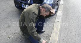 Sondaj de opinie „Primăria şi Biserica ar trebui să ia măsuri, să nu mai doarmă nimeni pe stradă“