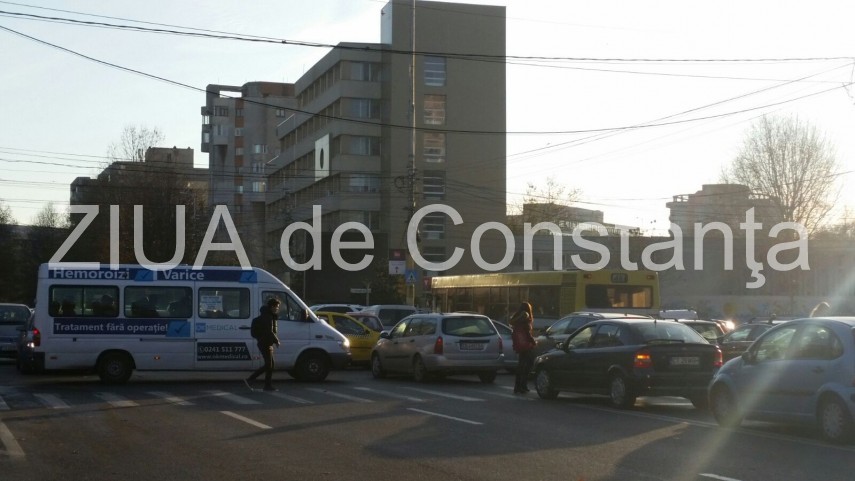 atentie soferi semafoarele din zona icil nu functioneaza galerie foto 614532 atentie soferi semafoarele din zona icil nu functioneaza galerie foto 614532