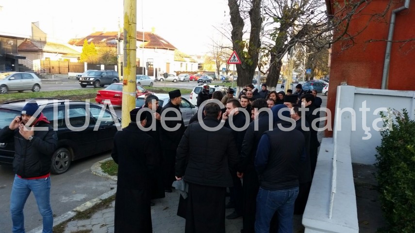 ips teodosie asteptat la sediul ipj constanta de preoti galerie foto 614906 ips teodosie asteptat la sediul ipj constanta de preoti galerie foto 614906