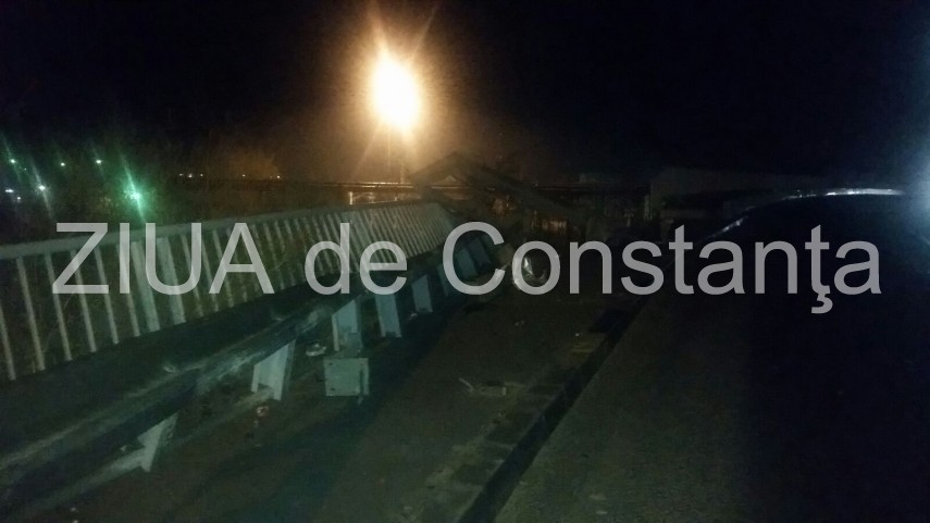 accident rutier pe podul ipmc un sofer la un pas sa sara in gol cu masina 615130 accident rutier pe podul ipmc un sofer la un pas sa sara in gol cu masina 615130