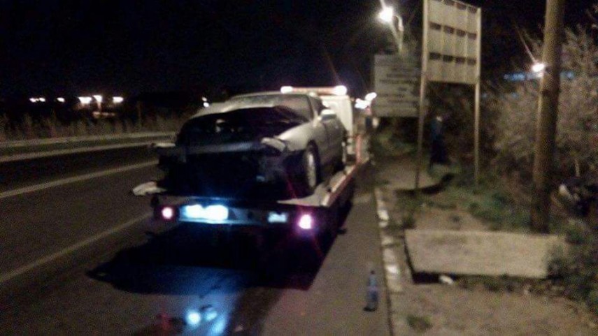 accident rutier pe podul ipmc un sofer la un pas sa sara in gol cu masina 615130 accident rutier pe podul ipmc un sofer la un pas sa sara in gol cu masina 615130